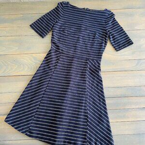Banana Republic Fit & Flare Dress Navy Blue White Striped Stretch Size 0 (D8)